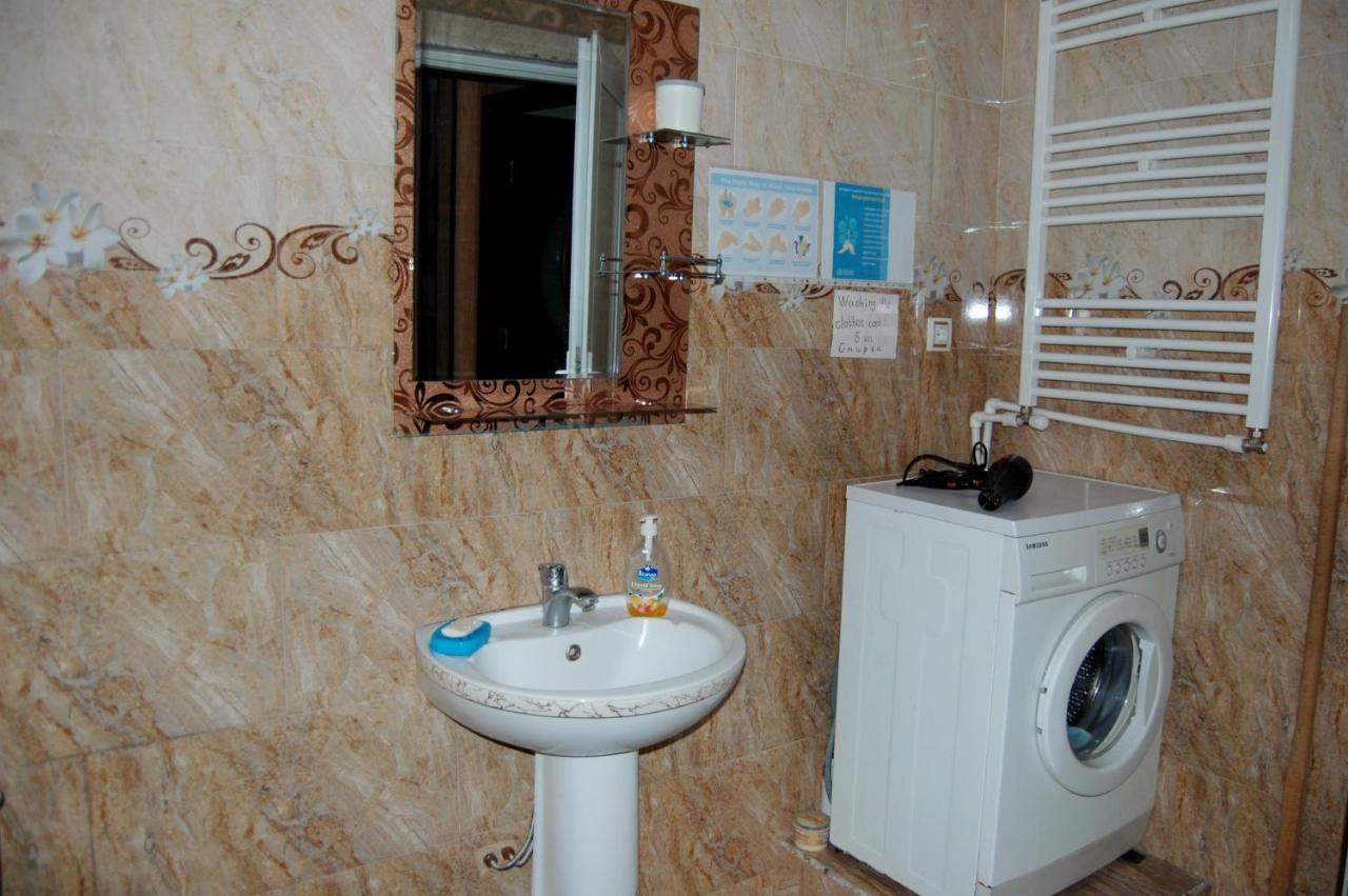 Excellent Hostel Kutaisi Exterior photo